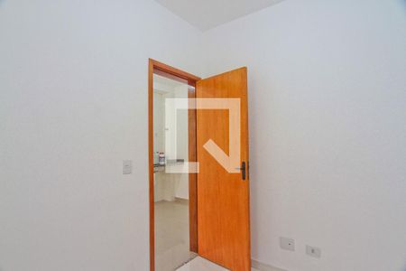 Quarto 2 de apartamento para alugar com 2 quartos, 40m² em Jardim Mangalot, São Paulo