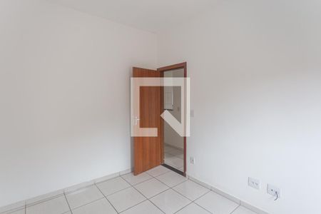 Quarto 1 de apartamento para alugar com 2 quartos, 60m² em Eymard, Belo Horizonte