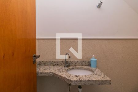 Lavabo de casa de condomínio para alugar com 2 quartos, 48m² em Burgo Paulista, São Paulo