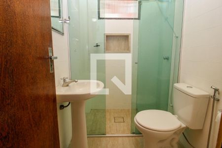 Banheiro de apartamento à venda com 1 quarto, 40m² em Floresta, Belo Horizonte