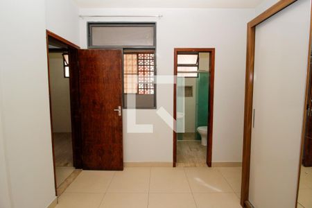 Quarto de apartamento à venda com 1 quarto, 40m² em Floresta, Belo Horizonte