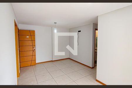 sala de apartamento para alugar com 3 quartos, 89m² em Jacarepaguá, Rio de Janeiro