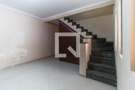 Sala de casa para alugar com 3 quartos, 177m² em Jardim Estela, Poá