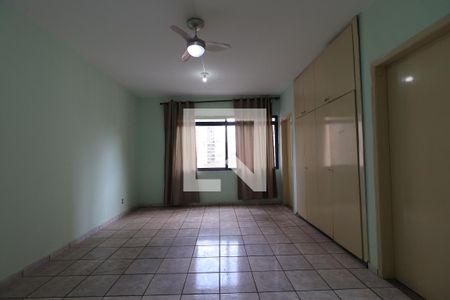 Sala/Quarto de kitnet/studio para alugar com 1 quarto, 39m² em Centro, Ribeirão Preto