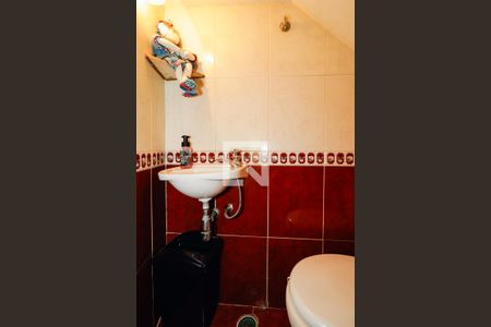 Lavabo de casa à venda com 4 quartos, 230m² em Jardim Maria Rosa, Taboão da Serra