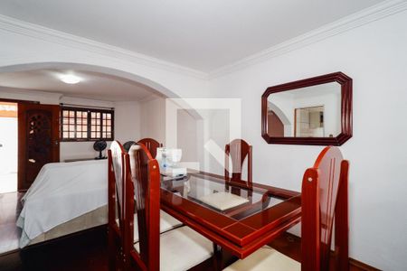 Sala de casa à venda com 4 quartos, 230m² em Jardim Maria Rosa, Taboão da Serra