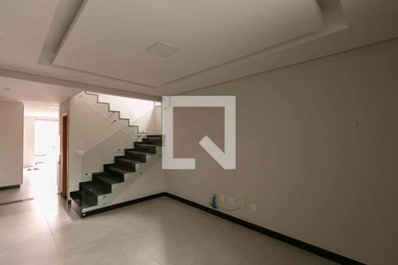 sala de casa à venda com 3 quartos, 135m² em Itapoã, Belo Horizonte