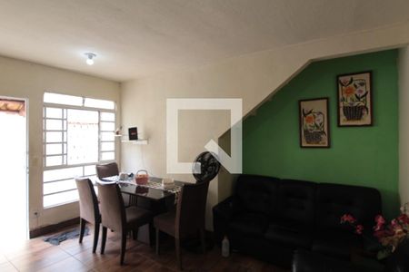 Sala de apartamento à venda com 3 quartos, 90m² em São João Batista, Belo Horizonte