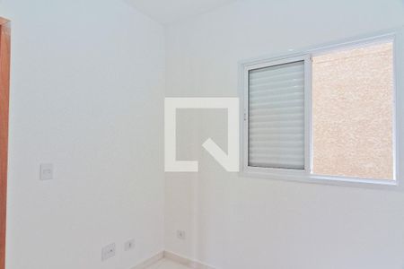 Quarto 2 de apartamento para alugar com 2 quartos, 40m² em Jardim Mangalot, São Paulo