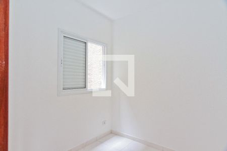 Quarto 2 de apartamento para alugar com 2 quartos, 40m² em Jardim Mangalot, São Paulo