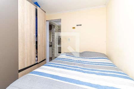 Quarto 1 de apartamento para alugar com 2 quartos, 56m² em Conjunto Residencial José Bonifácio, São Paulo