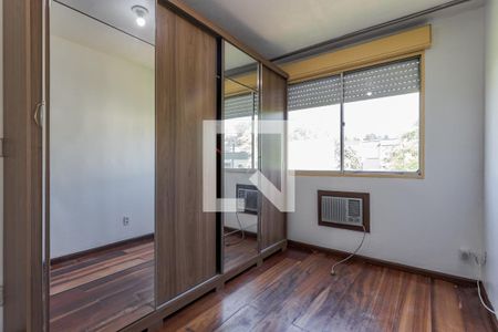 Quarto 2 de apartamento para alugar com 2 quartos, 56m² em Jardim Sabará, Porto Alegre