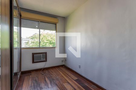 Quarto 2 de apartamento para alugar com 2 quartos, 56m² em Jardim Sabará, Porto Alegre