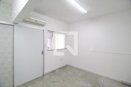 Quarto 1 - Suíte de casa para alugar com 4 quartos, 300m² em Saraiva, Uberlândia