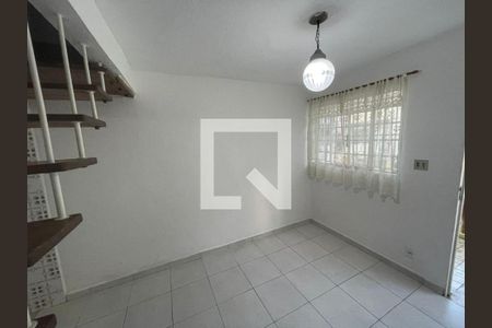 Foto 03 de casa à venda com 2 quartos, 39m² em Jardim Italia, São Paulo