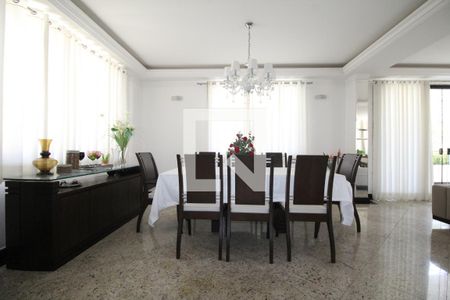 Sala 1 de casa para alugar com 4 quartos, 300m² em Horto Florestal, Salvador