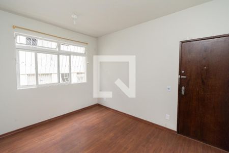 Sala de apartamento à venda com 3 quartos, 60m² em Padre Eustáquio, Belo Horizonte