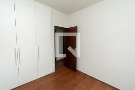 Quarto 2 de apartamento à venda com 3 quartos, 60m² em Padre Eustáquio, Belo Horizonte