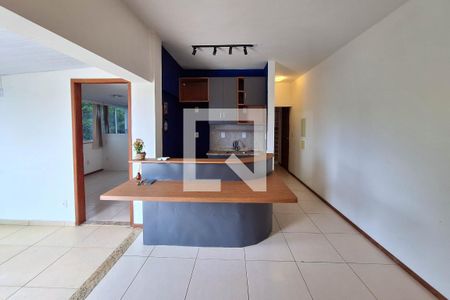 Sala de apartamento para alugar com 2 quartos, 60m² em Itaipu, Niterói