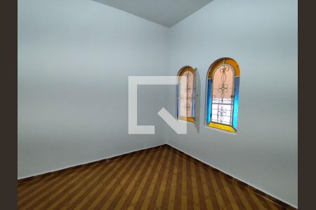 Quarto de casa para alugar com 2 quartos, 80m² em Sagrada Família, Belo Horizonte