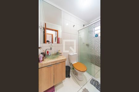 Banheiro  de apartamento para alugar com 2 quartos, 54m² em Jardim Ipanema, Santo André