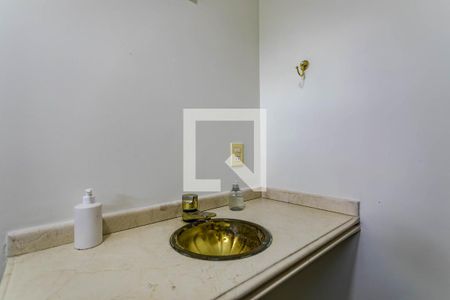 Lavabo de casa para alugar com 4 quartos, 380m² em Vila Oliveira, Mogi das Cruzes