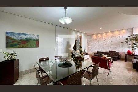 Apartamento à venda com 300m², 4 quartos e 3 vagassala