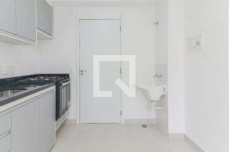 Sala / Cozinha / Lavanderia de apartamento para alugar com 2 quartos, 32m² em Jardim Celeste, São Paulo