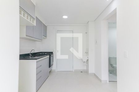 Sala / Cozinha / Lavanderia de apartamento para alugar com 2 quartos, 32m² em Jardim Celeste, São Paulo