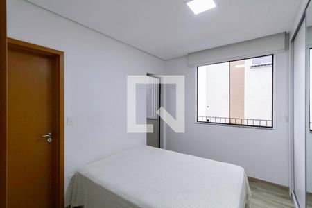 Suíte de apartamento à venda com 2 quartos, 130m² em Padre Eustáquio, Belo Horizonte