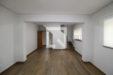 Sala de casa para alugar com 3 quartos, 190m² em Vila Ester (zona Norte), São Paulo