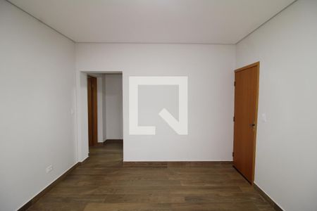 Quarto 1 de casa para alugar com 3 quartos, 190m² em Vila Ester (zona Norte), São Paulo