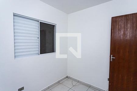 Quarto 1 de apartamento para alugar com 2 quartos, 50m² em Jardim Mangalot, São Paulo