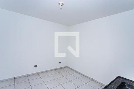 Sala e cozinha de apartamento para alugar com 2 quartos, 50m² em Jardim Mangalot, São Paulo