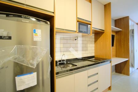 Cozinha de kitnet/studio para alugar com 1 quarto, 27m² em Vila Matilde, São Paulo