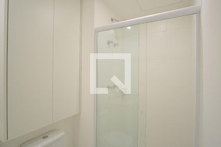 Banheiro de kitnet/studio para alugar com 1 quarto, 27m² em Vila Matilde, São Paulo