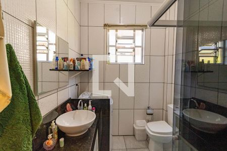 Banheiro de apartamento à venda com 1 quarto, 29m² em Menino Deus, Porto Alegre