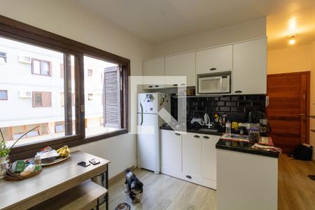 Sala/Cozinha de apartamento à venda com 1 quarto, 29m² em Menino Deus, Porto Alegre