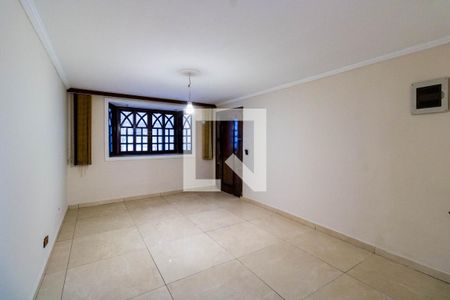 Sala de casa para alugar com 4 quartos, 125m² em Jardim Piracuama, São Paulo