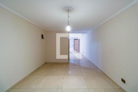 Sala de casa para alugar com 4 quartos, 125m² em Jardim Piracuama, São Paulo