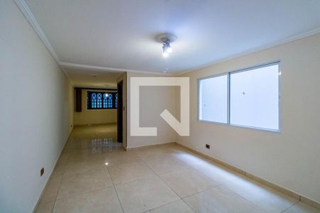 Quarto de casa para alugar com 4 quartos, 125m² em Jardim Piracuama, São Paulo