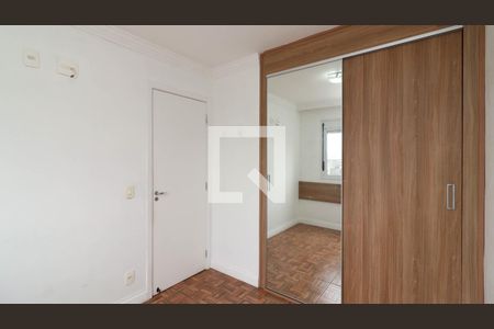 Quarto de apartamento à venda com 1 quarto, 32m² em Jardim Santa Teresinha, São Paulo