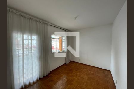 Quarto de casa à venda com 3 quartos, 260m² em Nova Floresta, Belo Horizonte