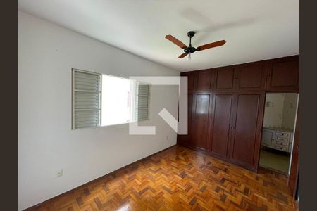 Quarto de casa à venda com 3 quartos, 260m² em Nova Floresta, Belo Horizonte