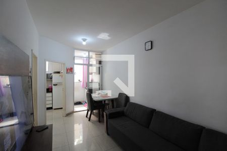 Sala de apartamento à venda com 3 quartos, 60m² em Jardim Guanabara, Belo Horizonte