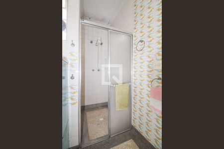 Casa à venda com 820m², 4 quartos e 8 vagas Casa à venda com 820m², 4 quartos e 8 vagasBanheiro