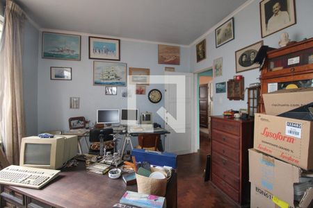 Casa à venda com 820m², 4 quartos e 8 vagas Casa à venda com 820m², 4 quartos e 8 vagasQuarto 2