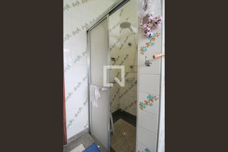 Casa à venda com 820m², 4 quartos e 8 vagas Casa à venda com 820m², 4 quartos e 8 vagasBanheiro