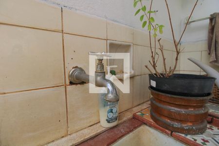 Casa à venda com 820m², 4 quartos e 8 vagas Casa à venda com 820m², 4 quartos e 8 vagasÁrea de Serviço