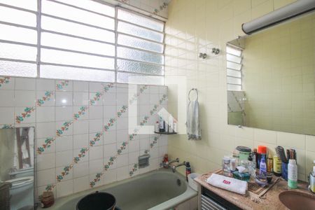 Casa à venda com 820m², 4 quartos e 8 vagas Casa à venda com 820m², 4 quartos e 8 vagasBanheiro